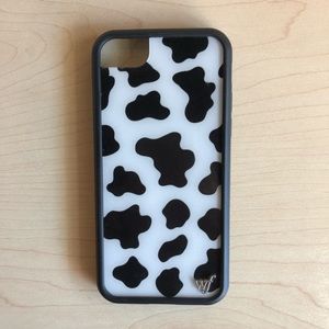 WILDFLOWER COW PHONE CASE